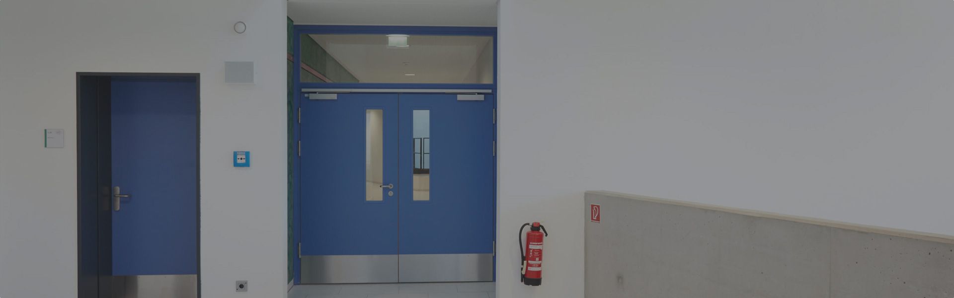 Feststellanlagen in einem Flur